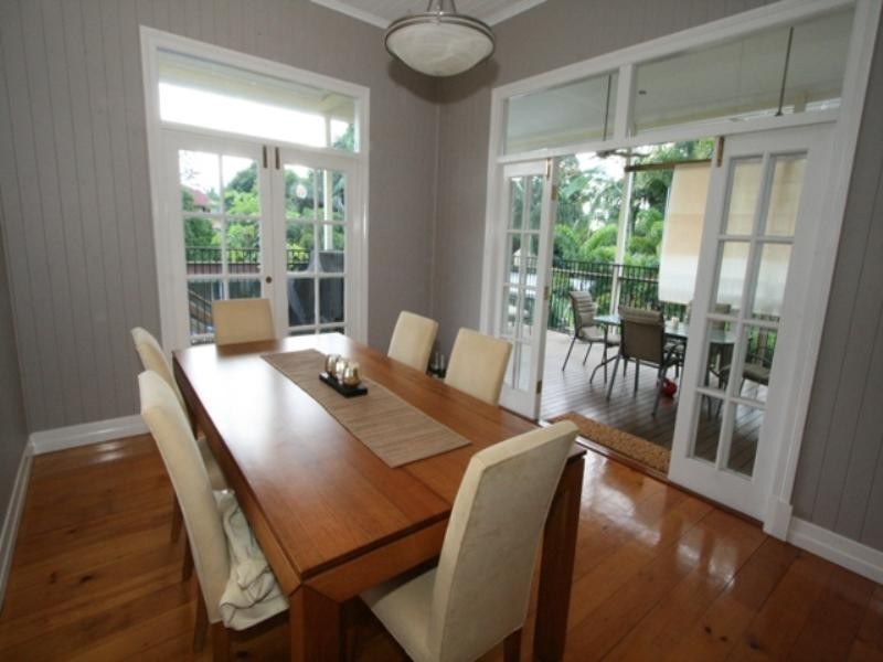 24 Birkalla Street, Bulimba QLD 4171
