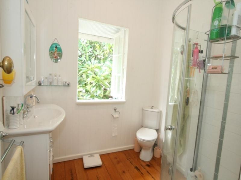 24 Birkalla Street, Bulimba QLD 4171
