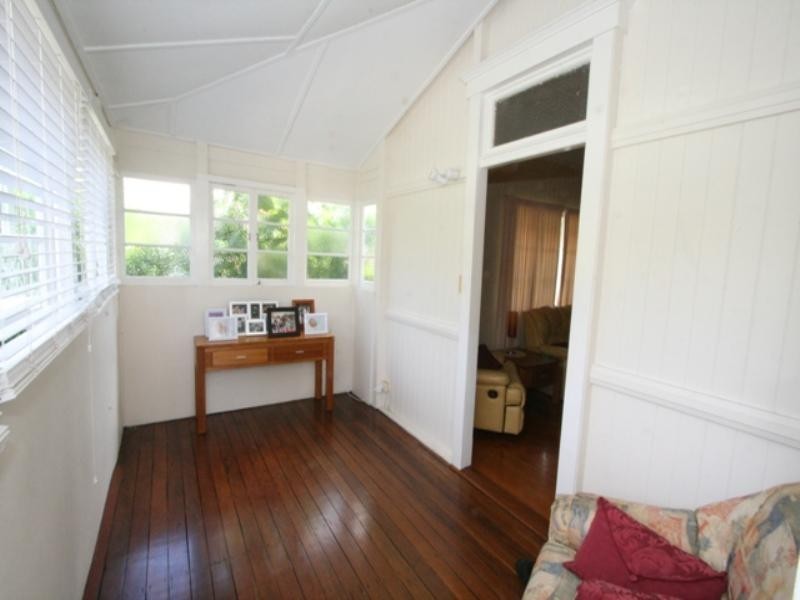 24 Birkalla Street, Bulimba QLD 4171