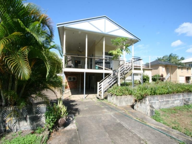 24 Birkalla Street, Bulimba QLD 4171