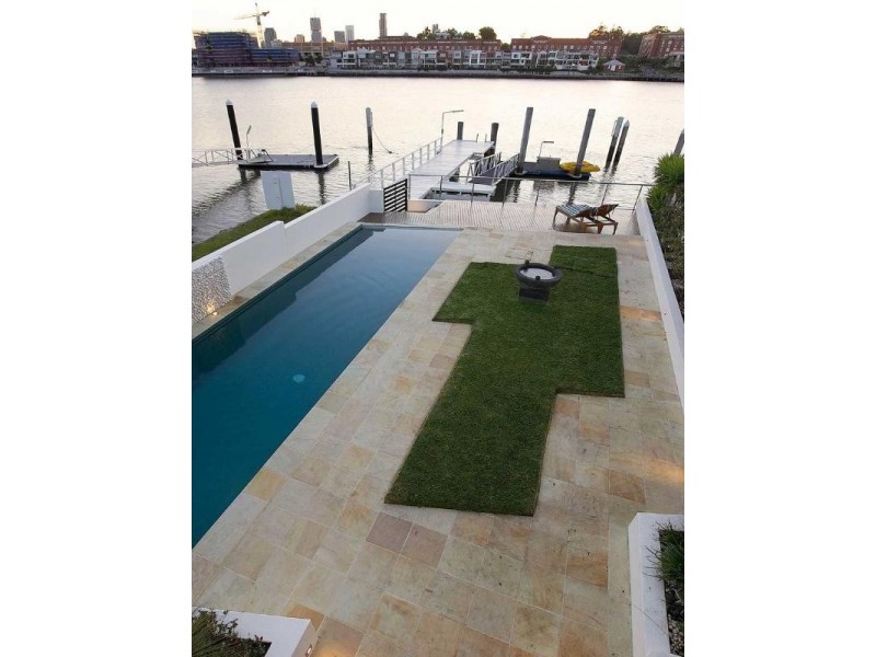 36 Gordon Street, Hawthorne QLD 4171