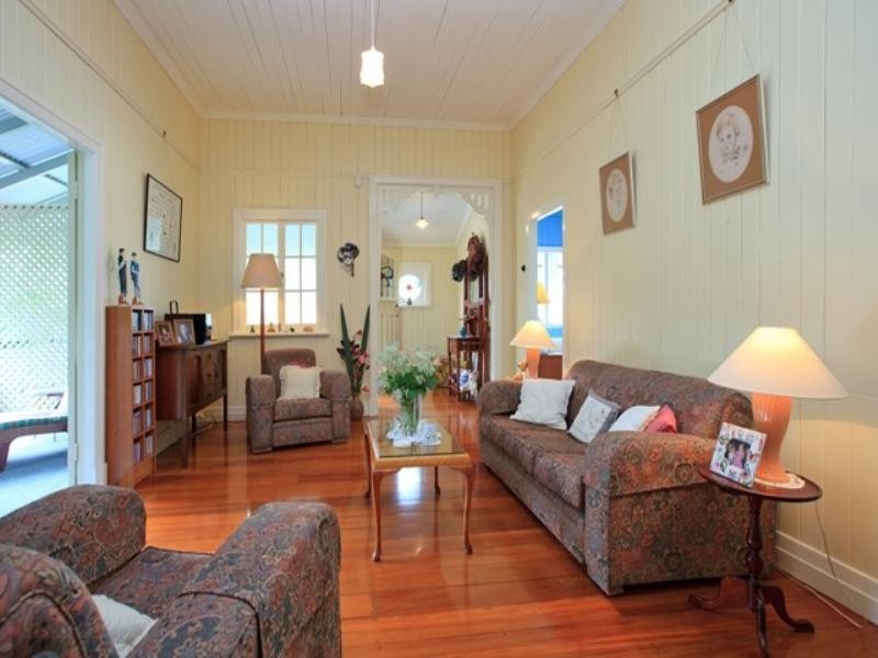 72 Brentnall Street, Norman Park QLD 4170