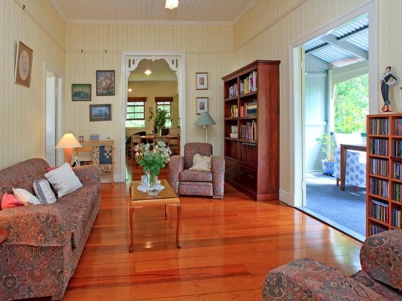 72 Brentnall Street, Norman Park QLD 4170