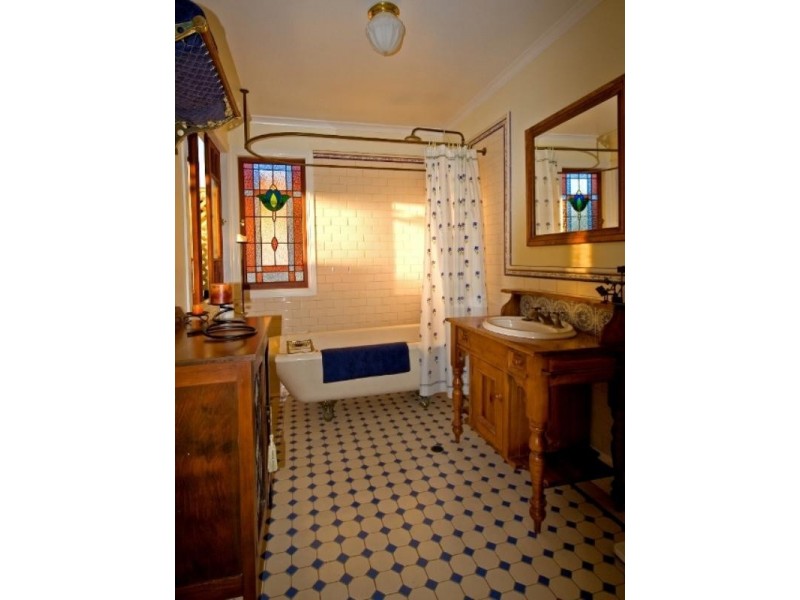 45 Pine Street, Bulimba QLD 4171