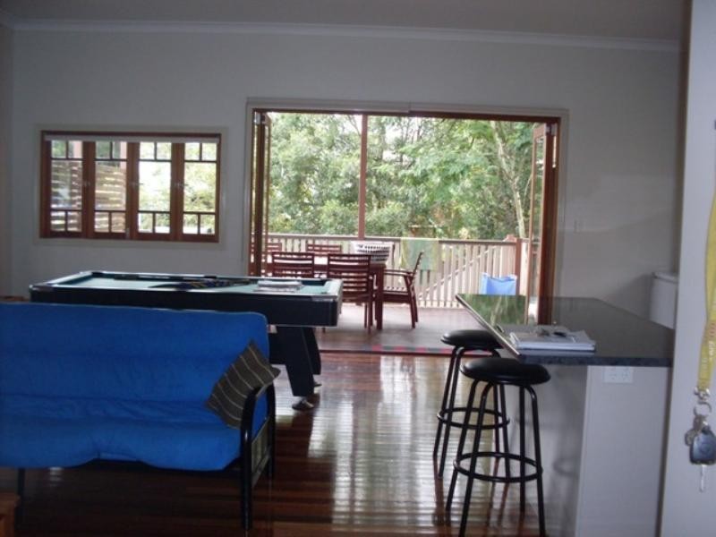 34 Macrossan Avenue, Norman Park QLD 4170