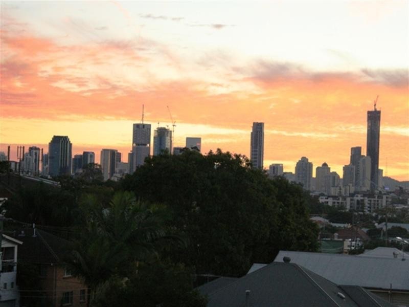 168 Riding Road, Balmoral QLD 4171