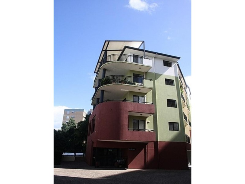 28/70 Norman Crescent, Norman Park QLD 4170