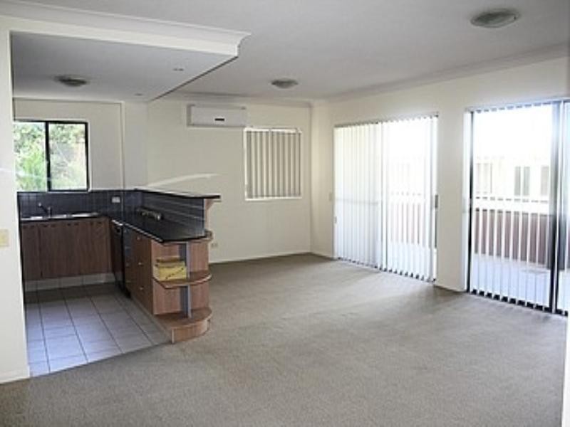 28/70 Norman Crescent, Norman Park QLD 4170