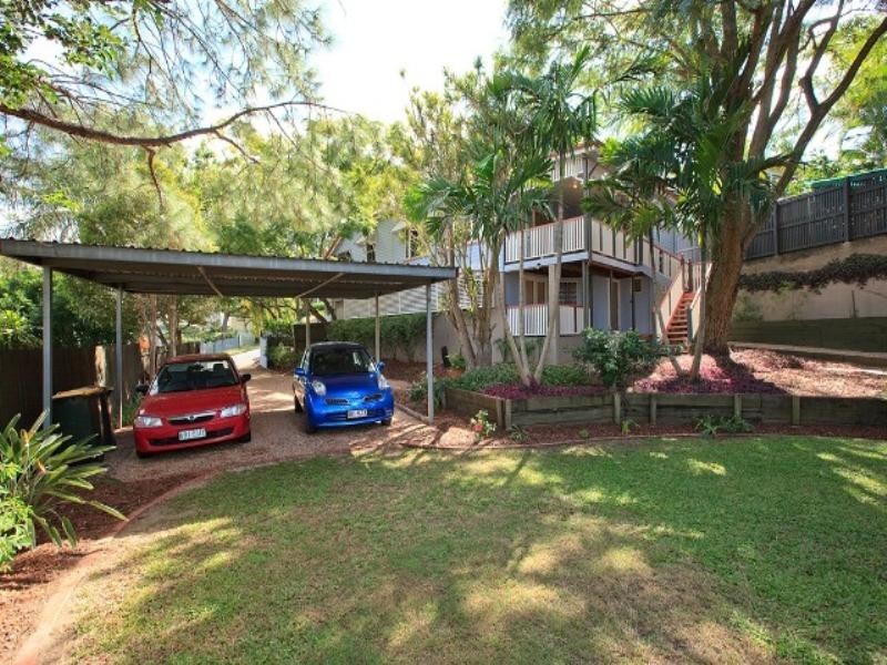 15 Philip Street, Hawthorne QLD 4171