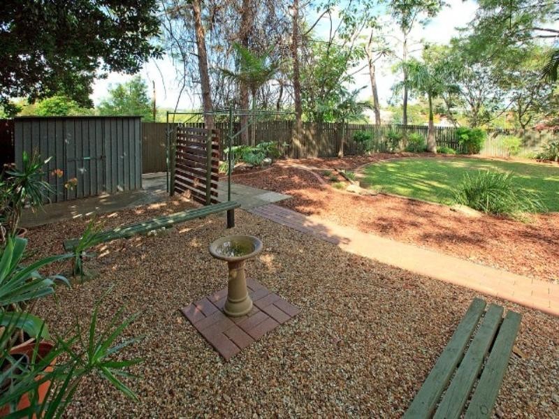 15 Philip Street, Hawthorne QLD 4171