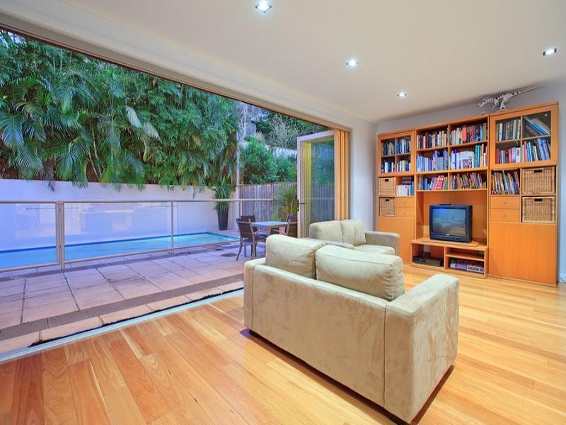 17 Wright Street, Balmoral QLD 4171