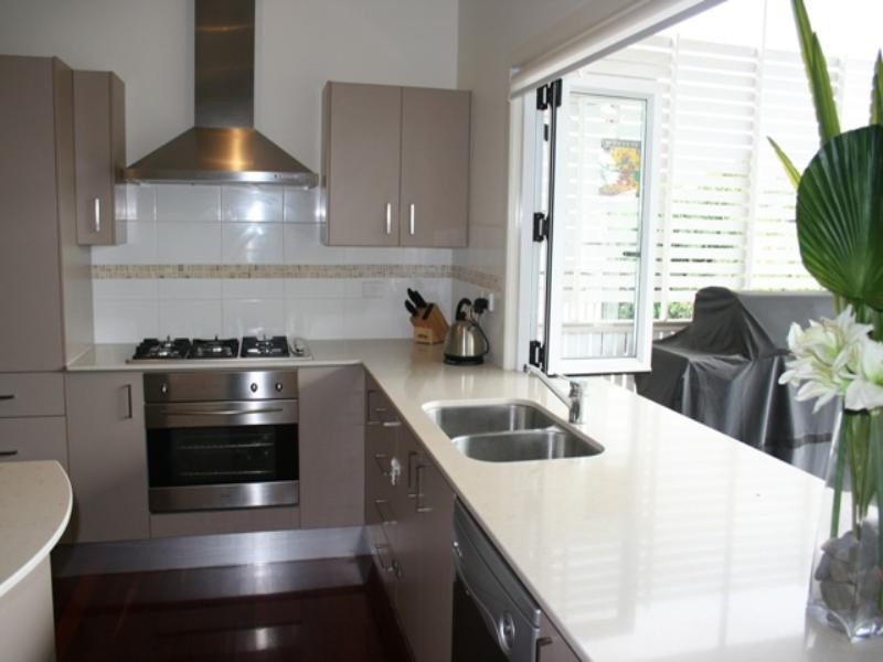 102 Belgrave Street, Balmoral QLD 4171