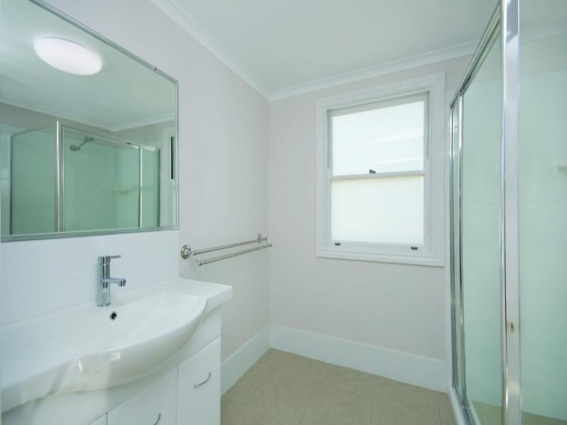60 Burrai Street, Morningside QLD 4170