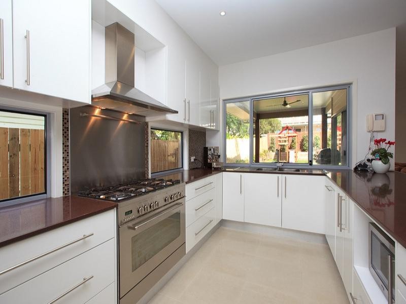 63 Beauvardia Street, Cannon Hill QLD 4170