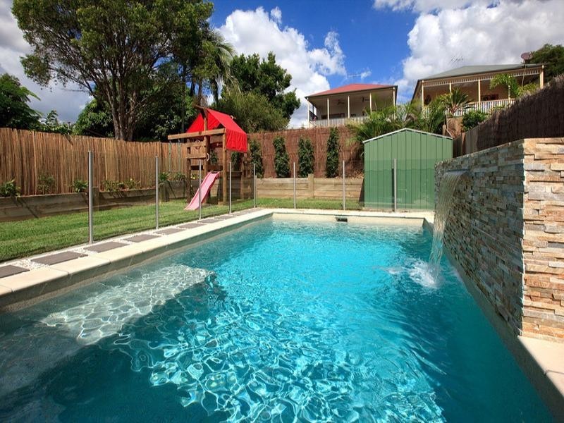 63 Beauvardia Street, Cannon Hill QLD 4170