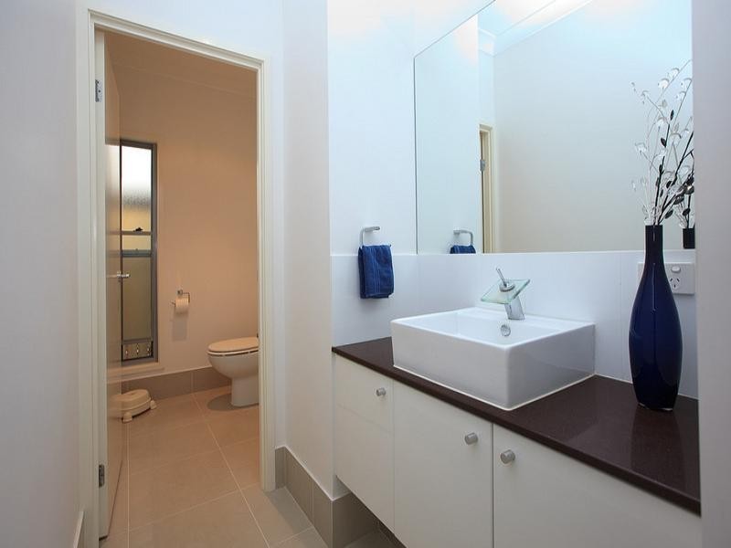 63 Beauvardia Street, Cannon Hill QLD 4170