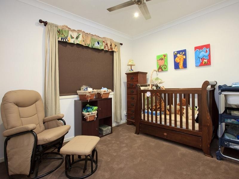 63 Beauvardia Street, Cannon Hill QLD 4170