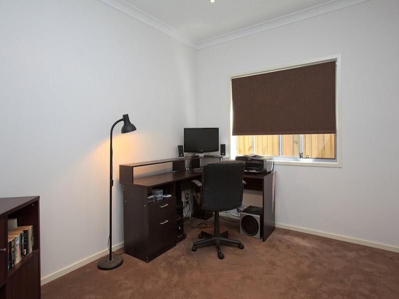 63 Beauvardia Street, Cannon Hill QLD 4170