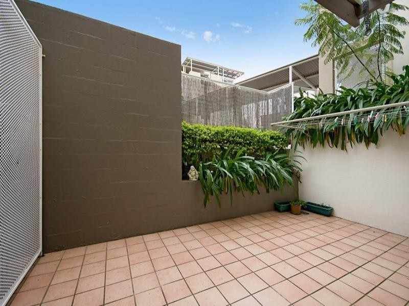 3/96 Norman Crescent, Norman Park QLD 4170