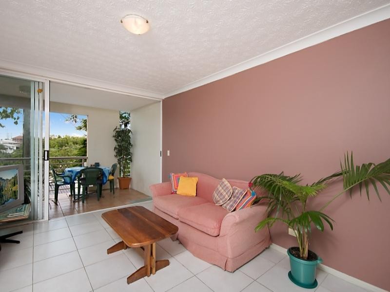 3/96 Norman Crescent, Norman Park QLD 4170