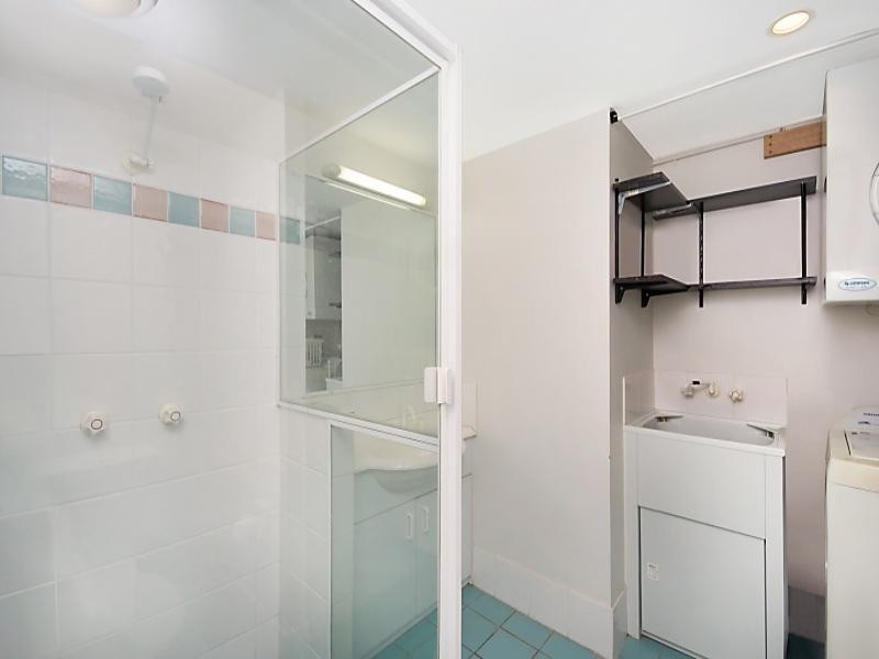 3/96 Norman Crescent, Norman Park QLD 4170