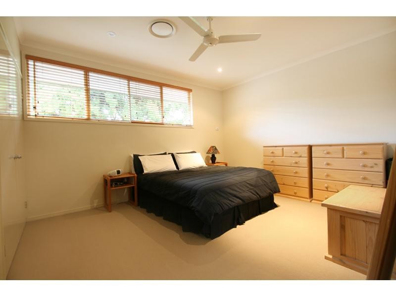 35 Kingsbury Street, Norman Park QLD 4170