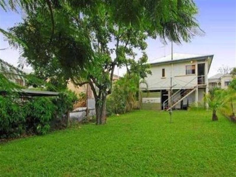 72 Malcolm Street, Hawthorne QLD 4171