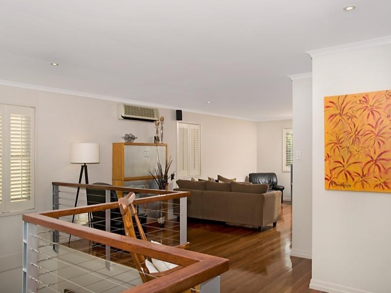 104 Fifth Avenue, Balmoral QLD 4171