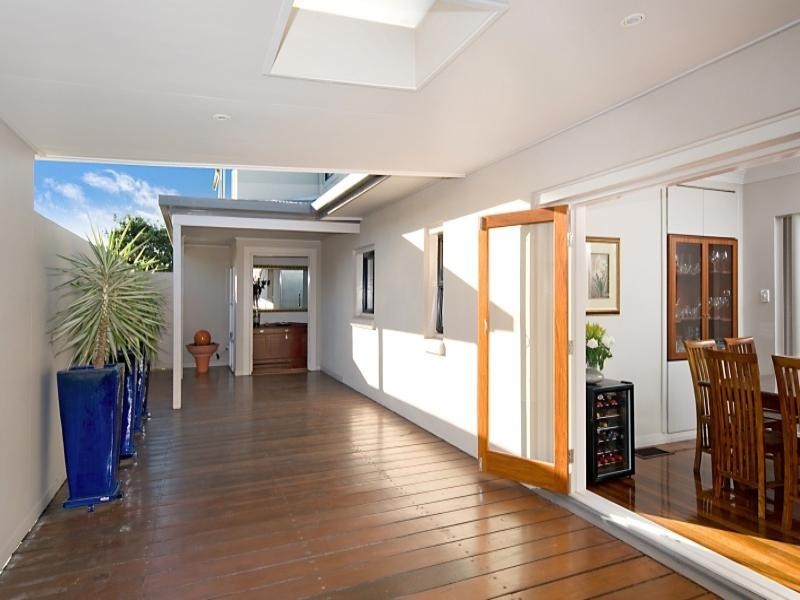 104 Fifth Avenue, Balmoral QLD 4171