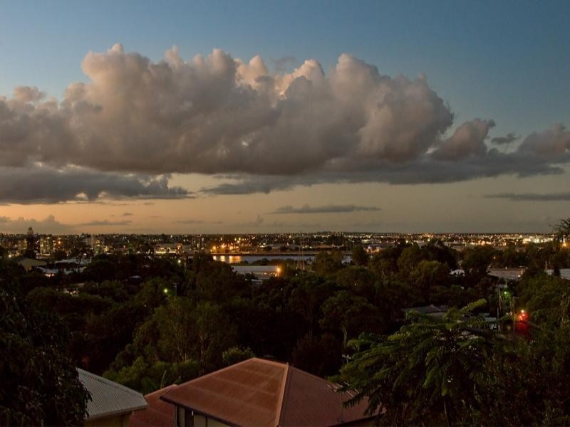 104 Fifth Avenue, Balmoral QLD 4171