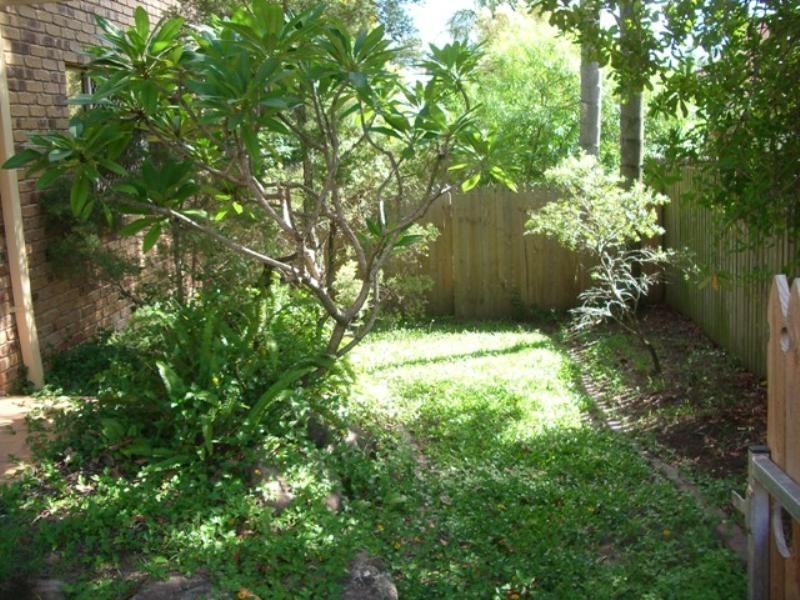 1-4/288 Riding Road, Balmoral QLD 4171