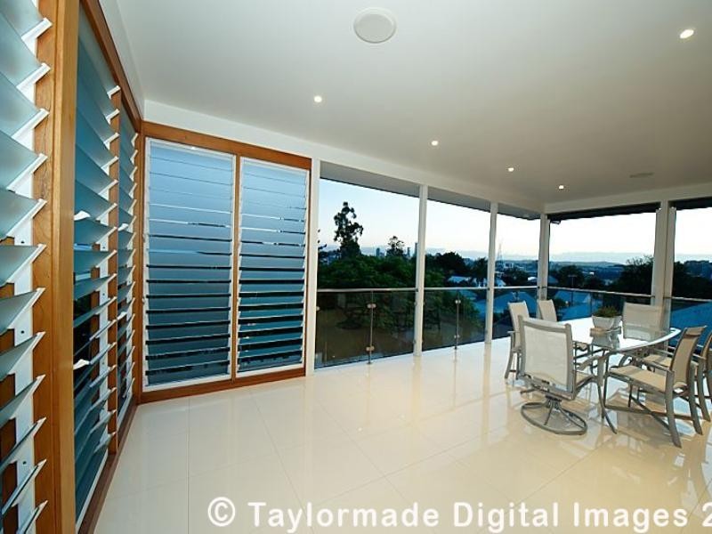 53 Brisbane Street, Bulimba QLD 4171