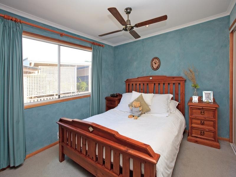 32 The Promenade, Camp Hill QLD 4152