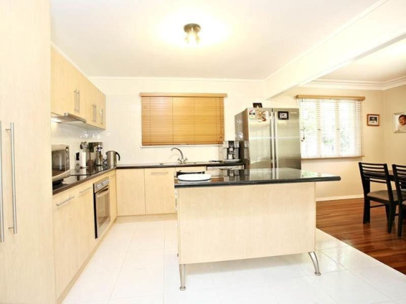 20 Boongall Road, Camp Hill QLD 4152