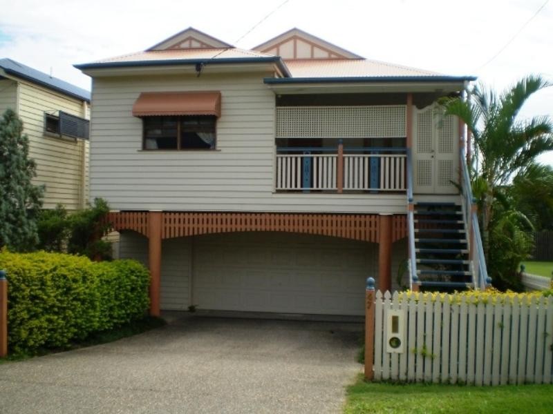 47 Leura Avenue, Hawthorne QLD 4171