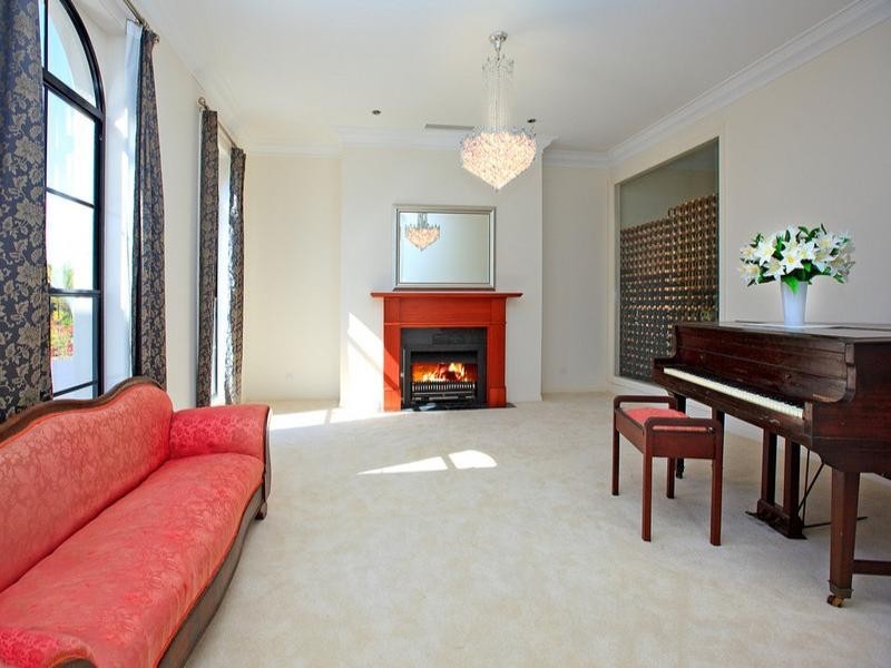 393 Boston Road, Belmont QLD 4153