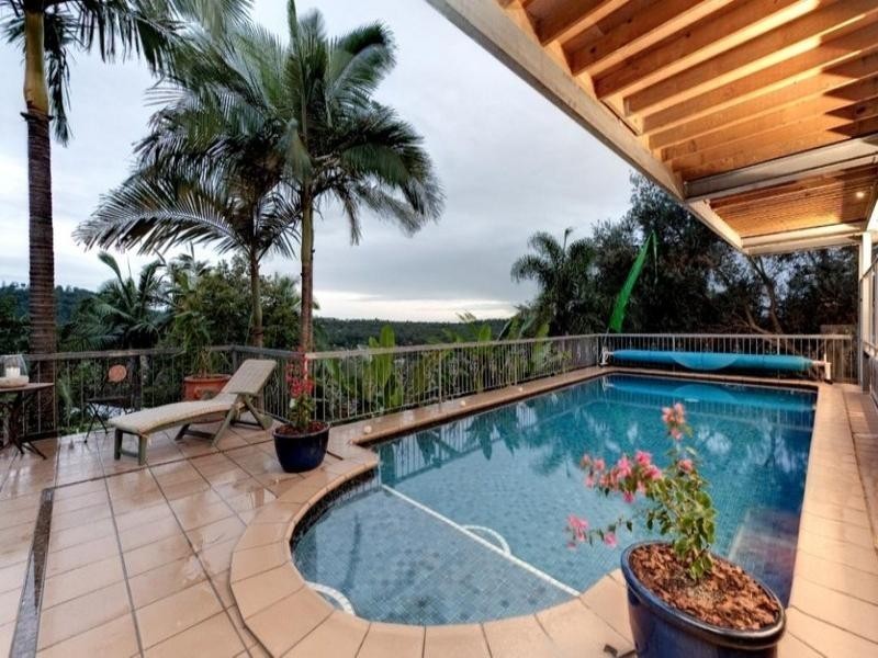 9 Garvary Street, Holland Park West QLD 4121