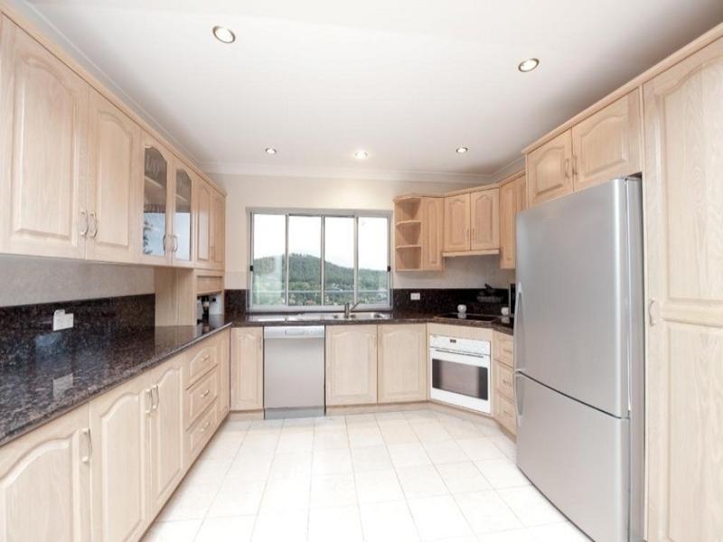 9 Garvary Street, Holland Park West QLD 4121