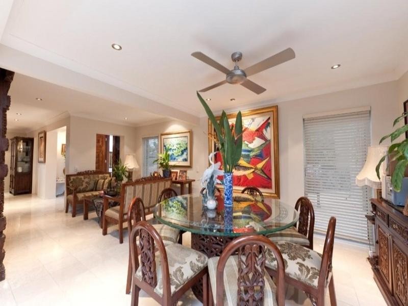 9 Garvary Street, Holland Park West QLD 4121