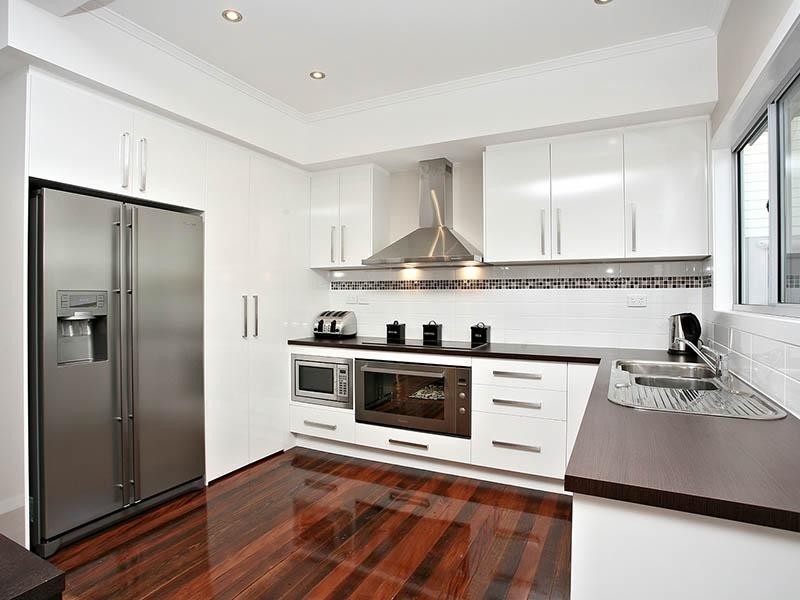 159 Morehead Avenue, Norman Park QLD 4170