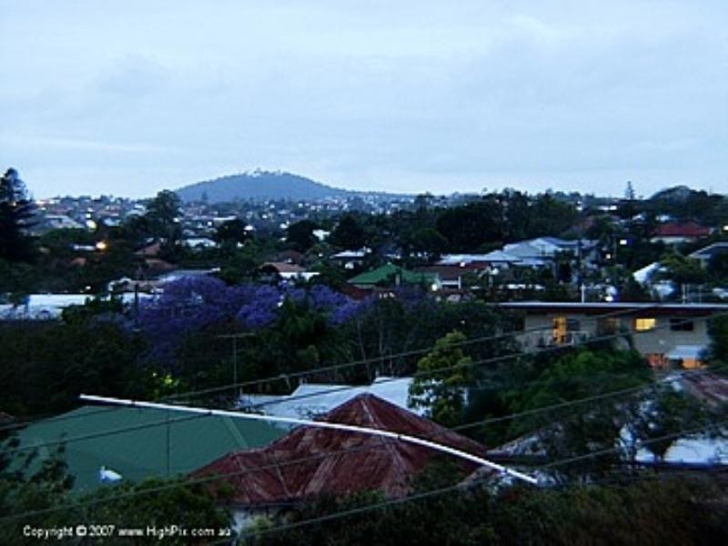 2A/6A Hanworth Street, East Brisbane QLD 4169