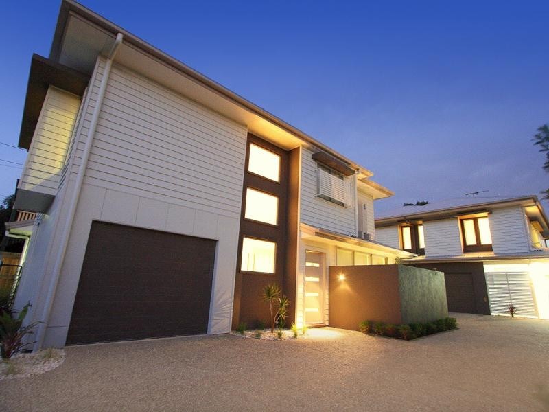 2/99A Grosvenor Street, Morningside QLD 4170