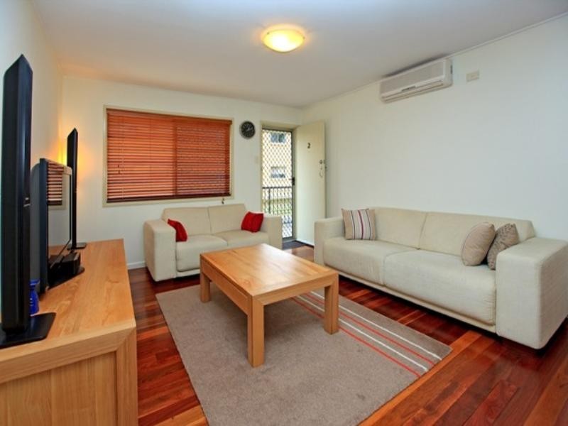 2/15 Agnes Street, Morningside QLD 4170