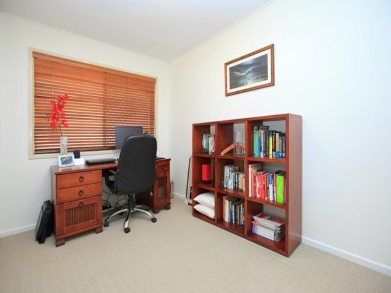 2/15 Agnes Street, Morningside QLD 4170