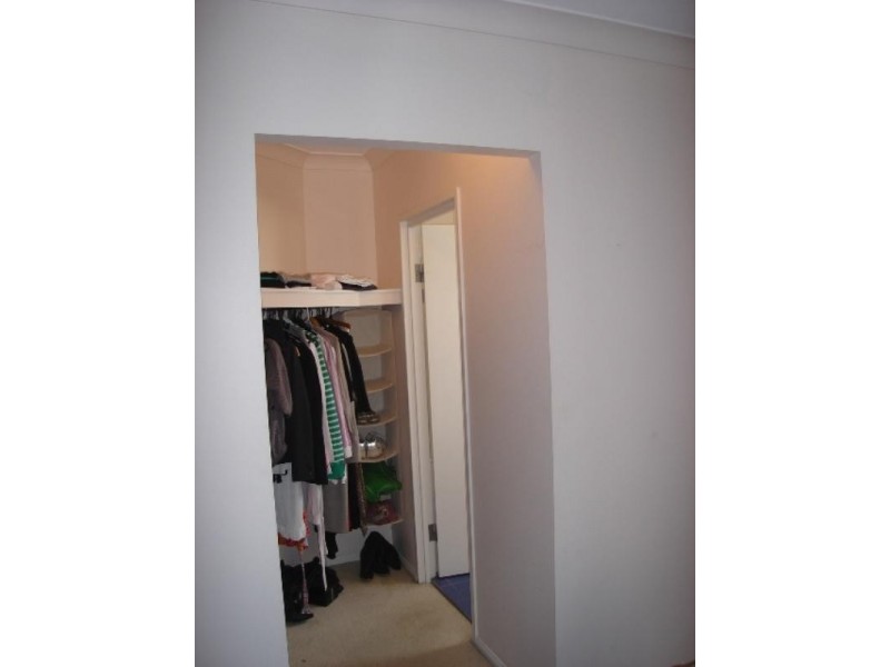 21/96 Norman Crescent, Norman Park QLD 4170