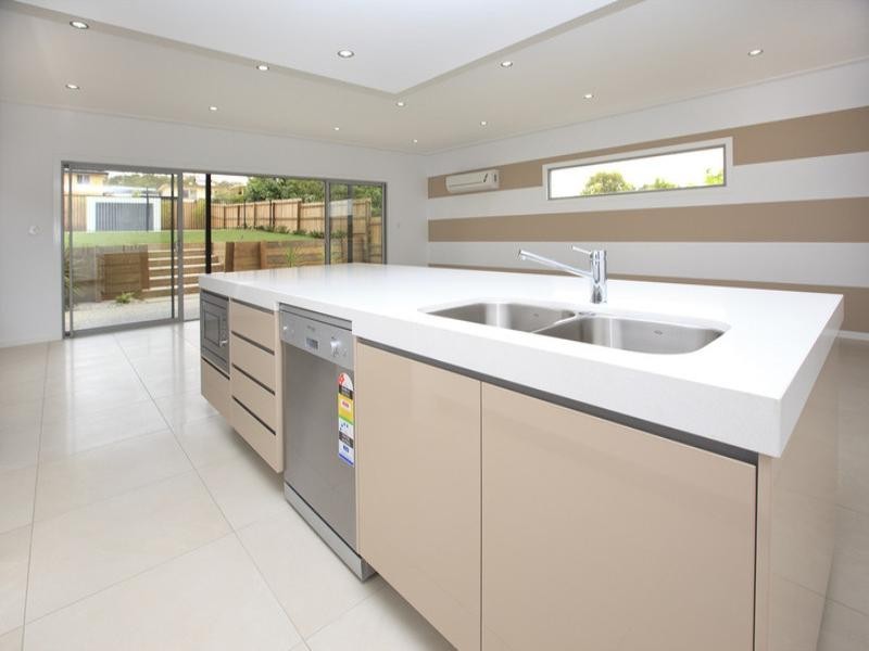 25 Paris Avenue, Morningside QLD 4170