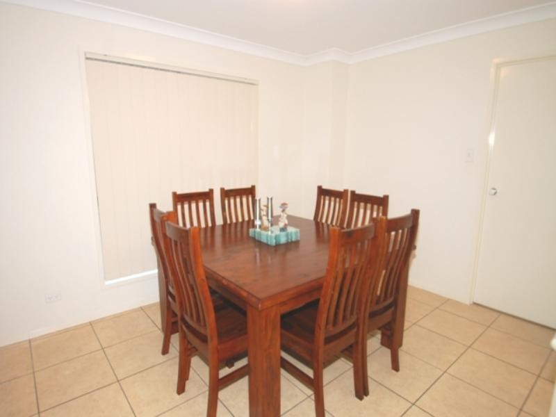 16 Mead Place, Calamvale QLD 4116