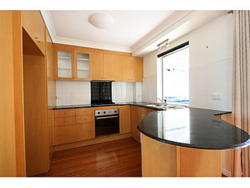 6/9 Miles Street, Hawthorne QLD 4171