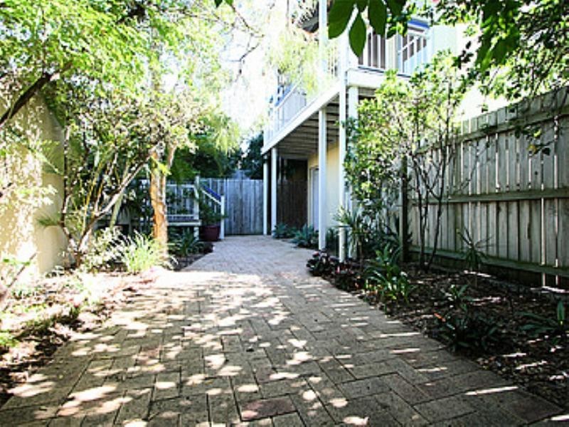 6/9 Miles Street, Hawthorne QLD 4171