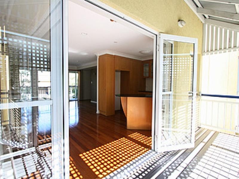 6/9 Miles Street, Hawthorne QLD 4171